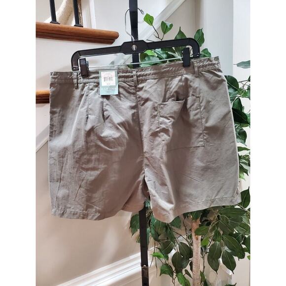 Sonoma Women's Solid Gray Cotton Pull On Mid Rise Straight Fit Bermuda Short 16 - Picture 4 of 12